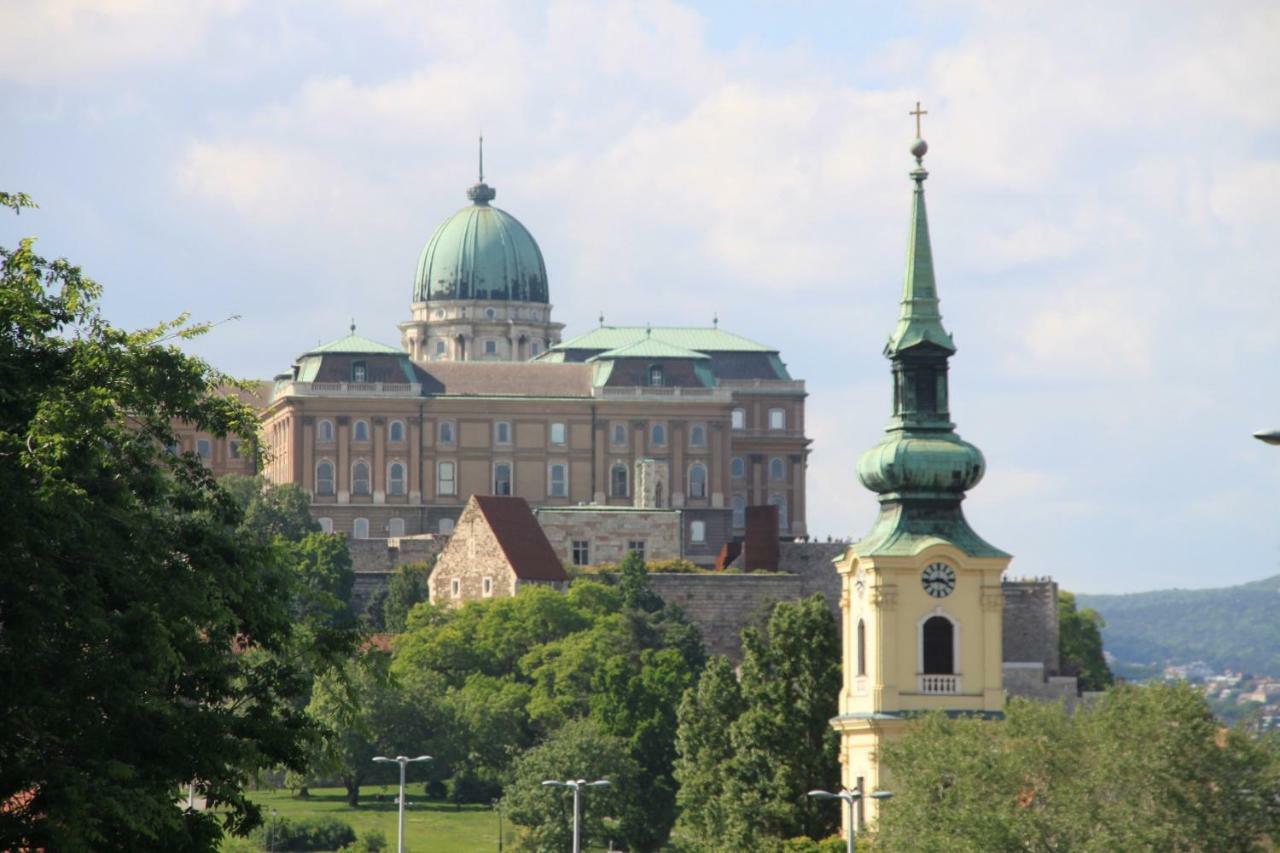 Christine Apartment Close To The Buda Castle Budapest Exterior foto